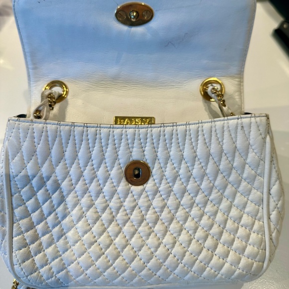 Bally Leather Quilted Handbag w/ Braided Leather and Gold Chain Strap Gently Use - Picture 3 of 3